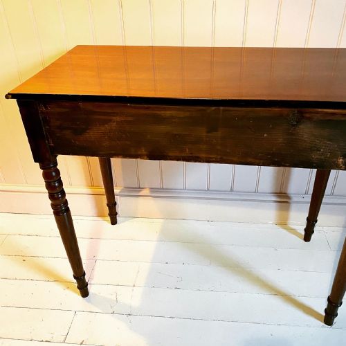 19TH CENTURY MAHOGANY SIDE TABLE - ADDITIONAL PHOTO 2