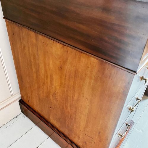 19TH CENTURY MAHOGANY SHOOLBRED PEDESTAL DESK - ADDITIONAL PHOTO 5