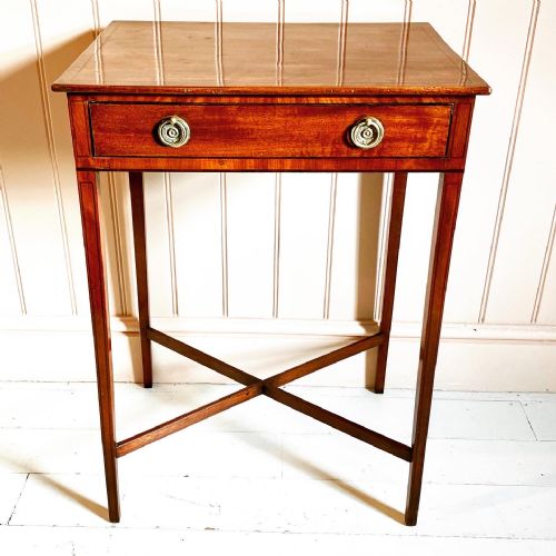 19TH CENTURY MAHOGANY SIDE TABLE - ADDITIONAL PHOTO 1