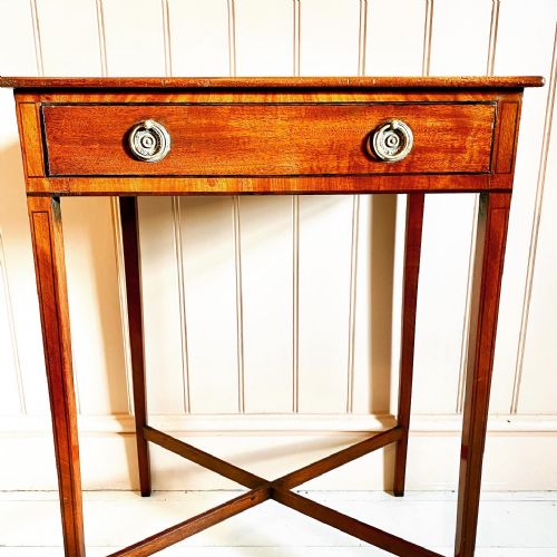 19TH CENTURY MAHOGANY SIDE TABLE - ADDITIONAL PHOTO 8