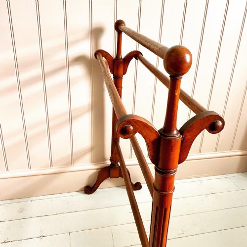 19TH CENTURY MAHOGANY TOWEL RAIL - ADDITIONAL PHOTO 2