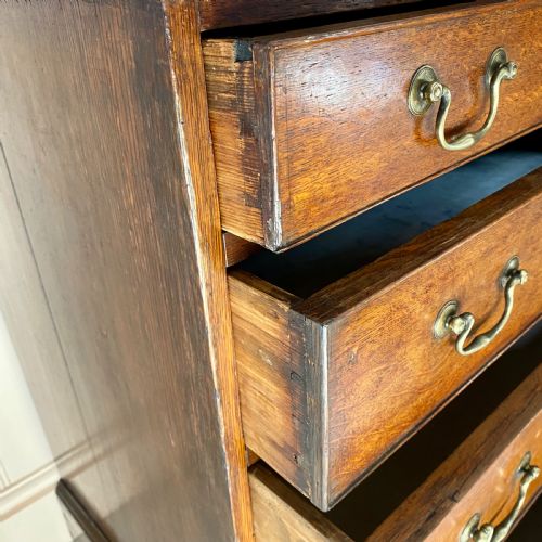 GEORGIAN OAK CHEST OF DRAWERS - ADDITIONAL PHOTO 8