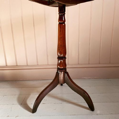 19TH CENTURY MAHOGANY TILT TOP OCCASIONAL TABLE - ADDITIONAL PHOTO 4