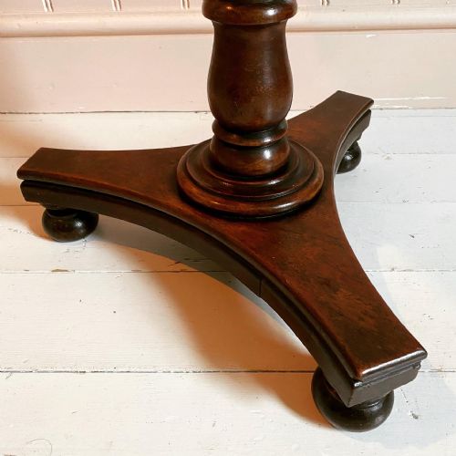 19TH CENTURY MAHOGANY OCCASIONAL TABLE - ADDITIONAL PHOTO 2