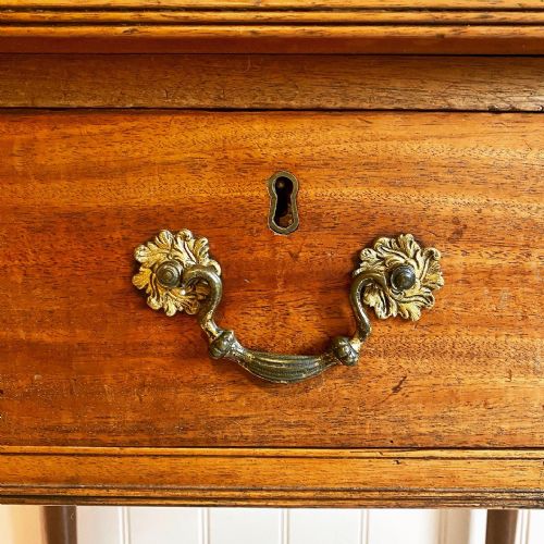 19TH CENTURY MAHOGANY SIDE TABLE - ADDITIONAL PHOTO 1