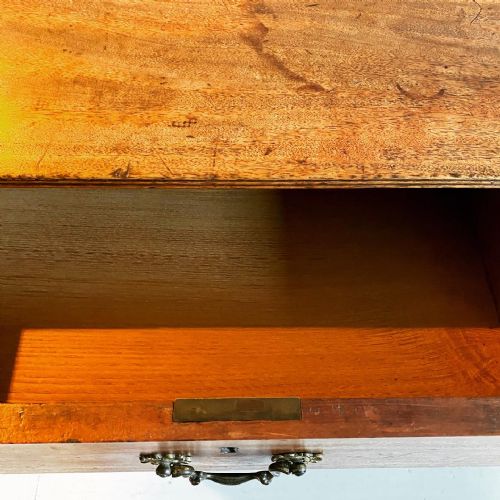 19TH CENTURY MAHOGANY SIDE TABLE - ADDITIONAL PHOTO 3