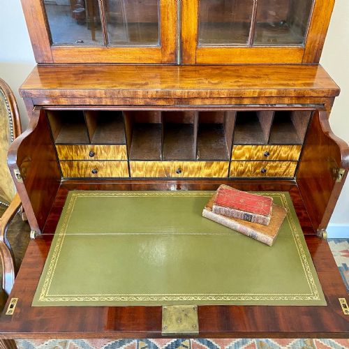 19TH CENTURY MAHOGANY SECRETAIRE BOOKCASE - ADDITIONAL PHOTO 5