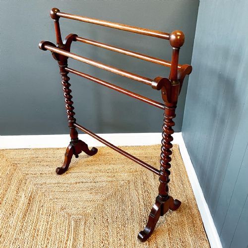 19TH CENTURY MAHOGANY TOWEL RAIL - ADDITIONAL PHOTO 2