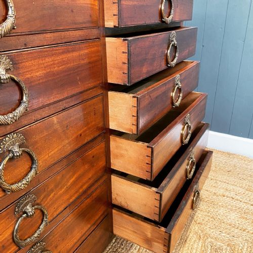 19TH CENTURY MAHOGANY CHEST OF DRAWERS - ADDITIONAL PHOTO 5