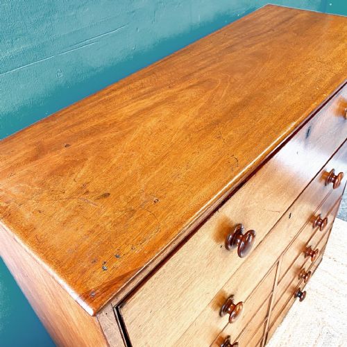 19TH CENTURY MAHOGANY CHEST OF DRAWERS - ADDITIONAL PHOTO 4