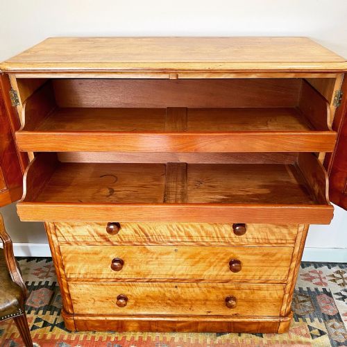 19TH CENTURY SATIN BIRCH LINEN PRESS - ADDITIONAL PHOTO 1
