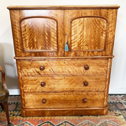 19TH CENTURY SATIN BIRCH LINEN PRESS - ADDITIONAL PHOTO 4