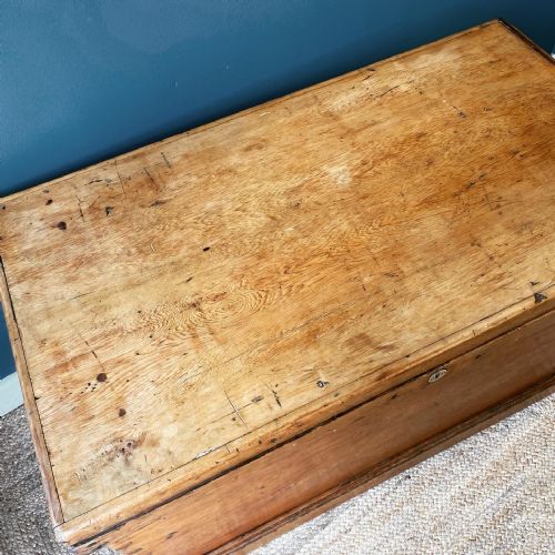 19TH CENTURY PINE TRUNK - ADDITIONAL PHOTO 2