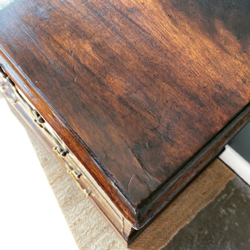 GEORGIAN MAHOGANY CHEST OF DRAWERS - ADDITIONAL PHOTO 4