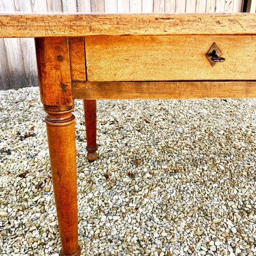 19TH CENTURY FRENCH WALNUT FARMHOUSE DINING TABLE - ADDITIONAL PHOTO 4