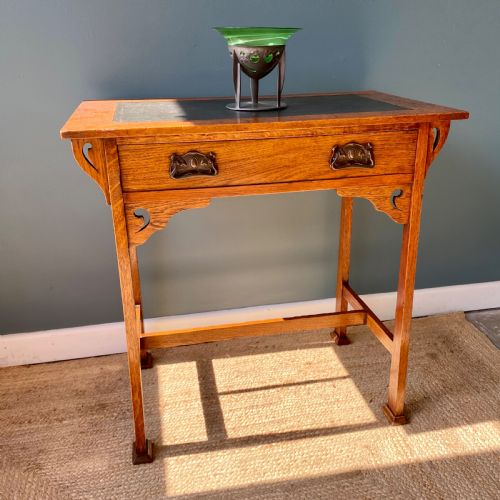ARTS AND CRAFTS OAK WRITING SIDE TABLE - ADDITIONAL PHOTO 1