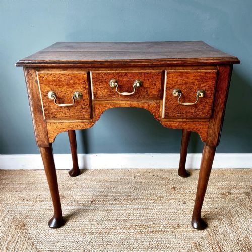 18TH CENTURY STYLE OAK LOWBOY - ADDITIONAL PHOTO 1
