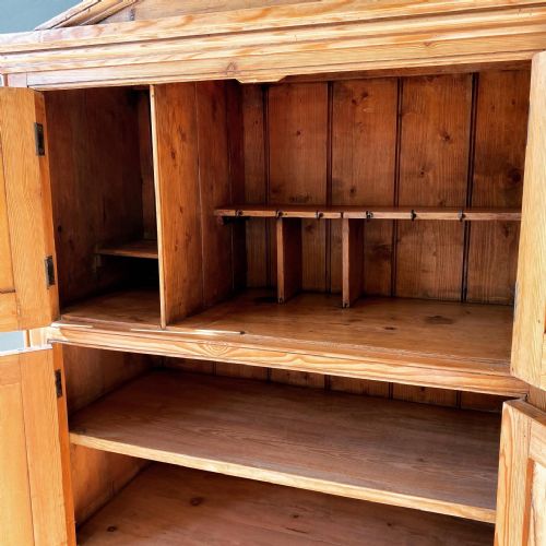 19TH CENTURY PINE CUPBOARD - ADDITIONAL PHOTO 3