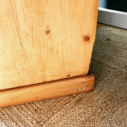 19TH CENTURY PINE CUPBOARD - ADDITIONAL PHOTO 5