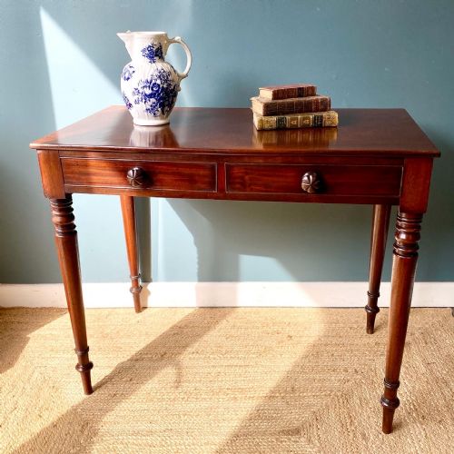 early 19th century mahogany side table - CATEGORY: ANTIQUE TABLES - DATED 19TH CENTURY