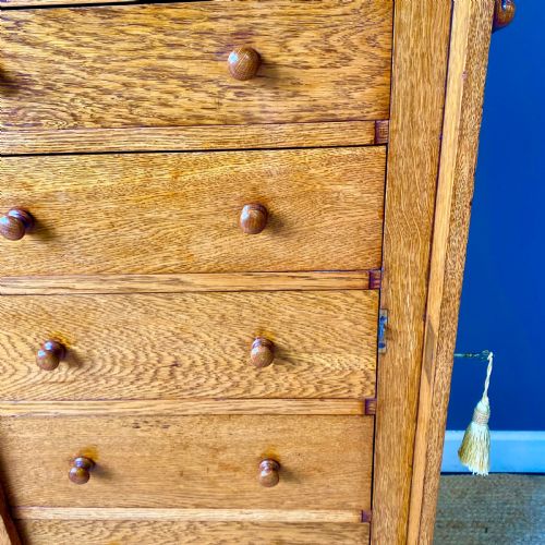 MID 19TH CENTURY OAK WELLINGTON CHEST - ADDITIONAL PHOTO 3