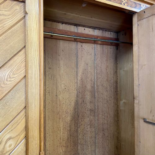 19TH CENTURY GOTHIC WARDROBE - ADDITIONAL PHOTO 6
