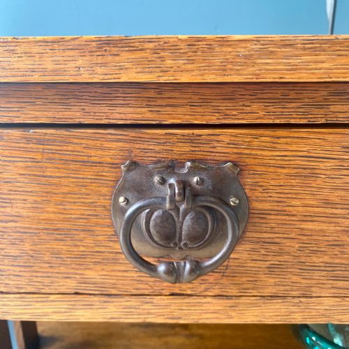 ARTS AND CRAFTS OAK SIDEBOARD - ADDITIONAL PHOTO 3