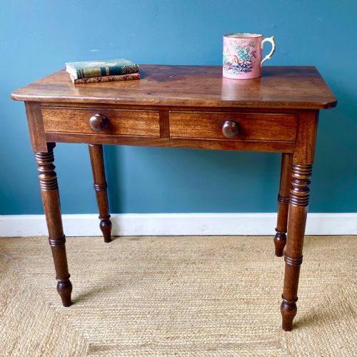 victorian mahogany side table - CATEGORY: ANTIQUE TABLES - DATED VICTORIAN