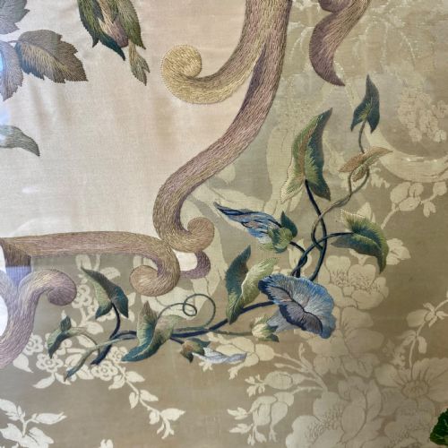 19TH CENTURY SILK EMBROIDERED PANEL - ADDITIONAL PHOTO 5