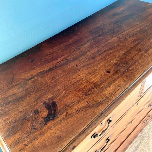 GEORGIAN MAHOGANY CHEST OF DRAWERS - ADDITIONAL PHOTO 2