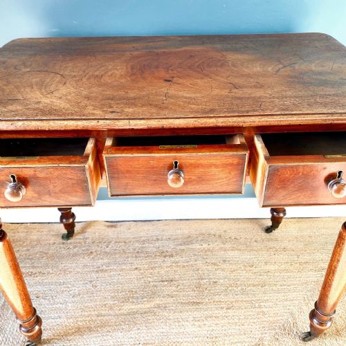 19TH CENTURY MAHOGANY WRITING SIDE TABLE - ADDITIONAL PHOTO 3
