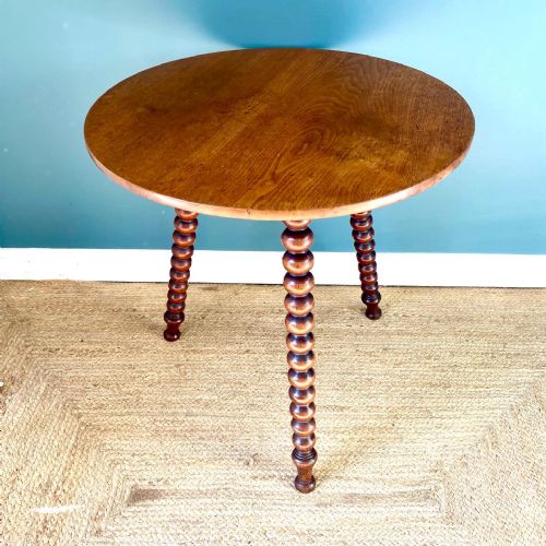 19TH CENTURY WALNUT BOBBIN TABLE - ADDITIONAL PHOTO 1