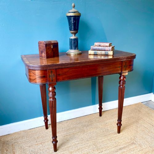 19th century mahogany tea table - CATEGORY: ANTIQUE  - DATED 19TH CENTURY
