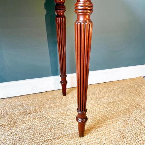 19TH CENTURY MAHOGANY TEA TABLE - ADDITIONAL PHOTO 5