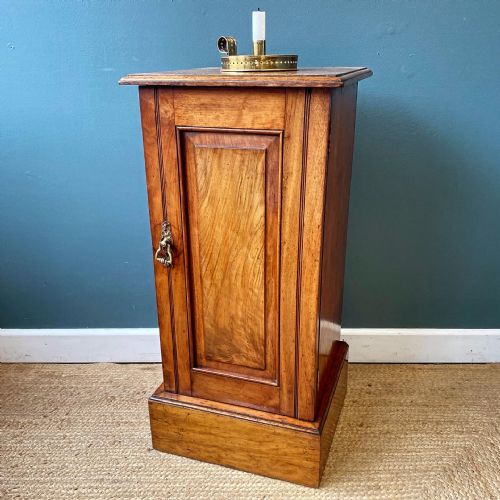 19th century walnut pot cupboard - CATEGORY: ANTIQUE CUPBOARDS - DATED 19TH CENTURY