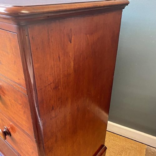 19TH CENTURY MAHOGANY CHEST OF DRAWERS - ADDITIONAL PHOTO 8
