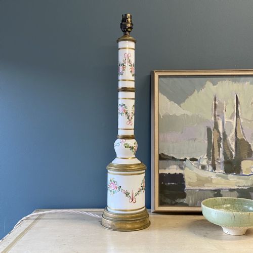 19TH CENTURY PORCELAIN AND BRASS TABLE LAMP - ADDITIONAL PHOTO 1