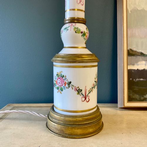19TH CENTURY PORCELAIN AND BRASS TABLE LAMP - ADDITIONAL PHOTO 2