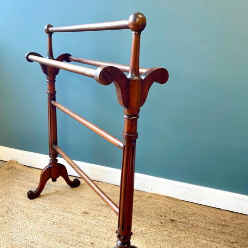 19TH CENTURY MAHOGANY TOWEL RAIL - ADDITIONAL PHOTO 3
