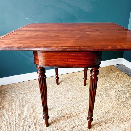 EARLY 19TH CENTURY MAHOGANY TEA TABLE - ADDITIONAL PHOTO 6