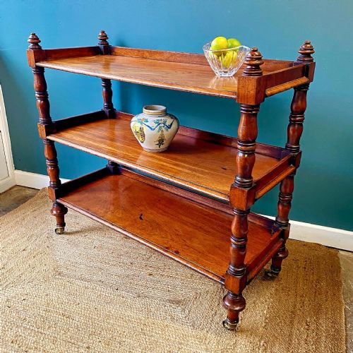 19th century mahogany buffet - CATEGORY: ANTIQUE FURNITURE - DATED 19TH CENTURY