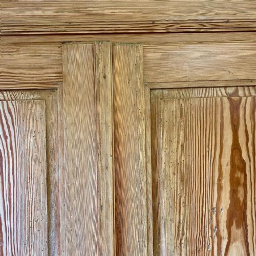 19TH CENTURY CONTINENTAL PINE WARDROBE - ADDITIONAL PHOTO 4