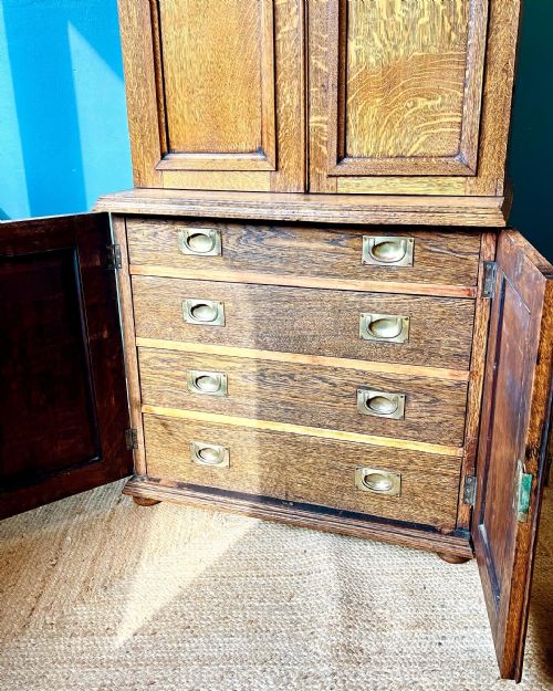 19TH CENTURY OAK ESTATE CUPBOARD - ADDITIONAL PHOTO 2