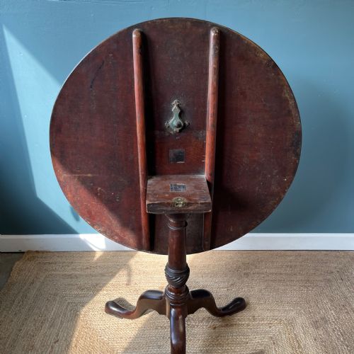 GEORGIAN MAHOGANY TILT TOP TABLE - ADDITIONAL PHOTO 5
