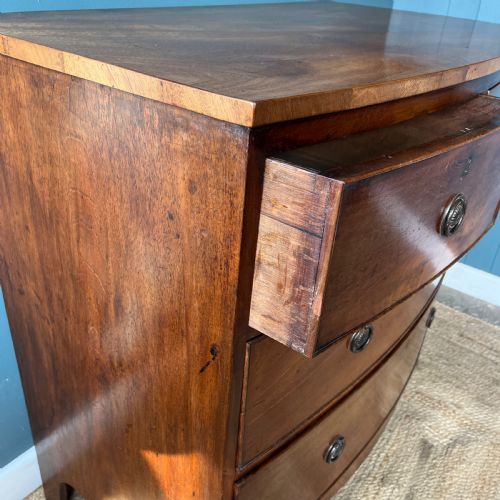 REGENCY MAHOGANY BOW FRONT CHEST OF DRAWERS - ADDITIONAL PHOTO 5
