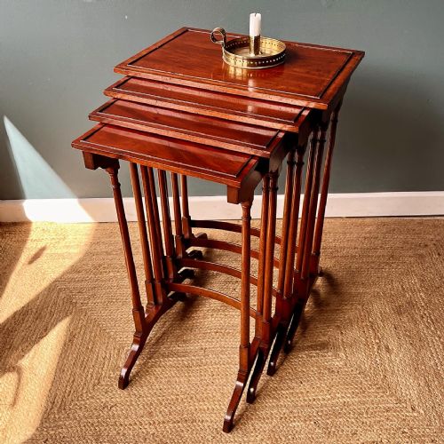 mahogany nest of four tables - CATEGORY: ANTIQUE TABLES - DATED 19TH CENTURY