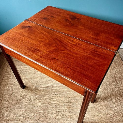 GEORGIAN MAHOGANY TEA TABLE - ADDITIONAL PHOTO 2