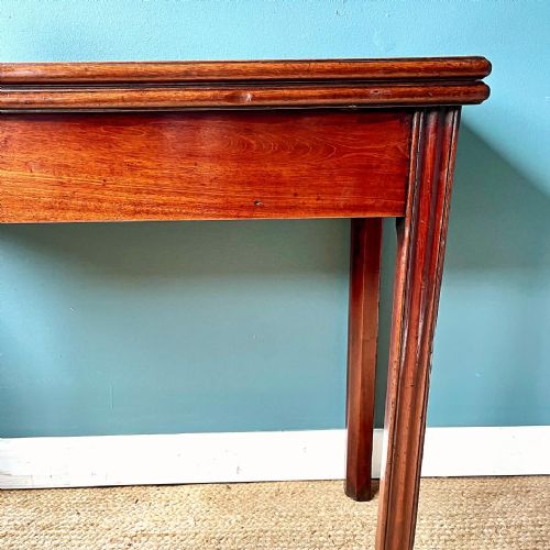 GEORGIAN MAHOGANY TEA TABLE - ADDITIONAL PHOTO 4