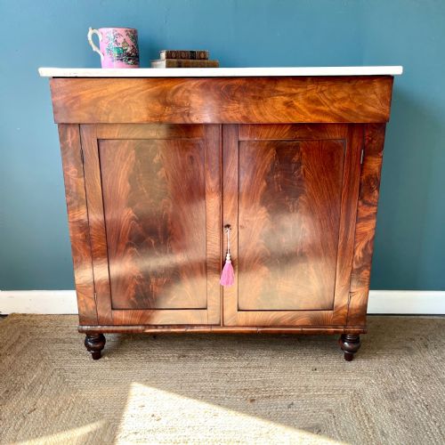 19TH CENTURY MAHOGANY CUPBOARD - ADDITIONAL PHOTO 1