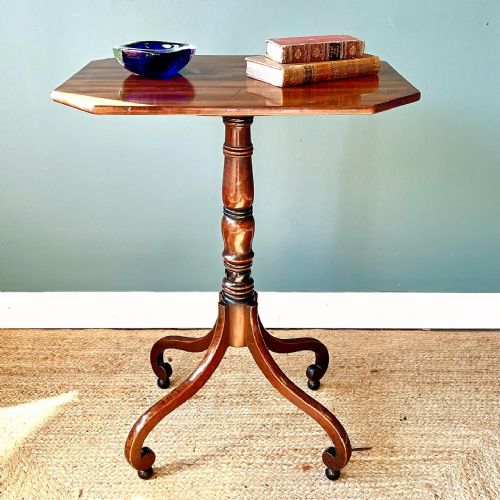 regency mahogany table - CATEGORY: ANTIQUE TABLES - DATED REGENCY